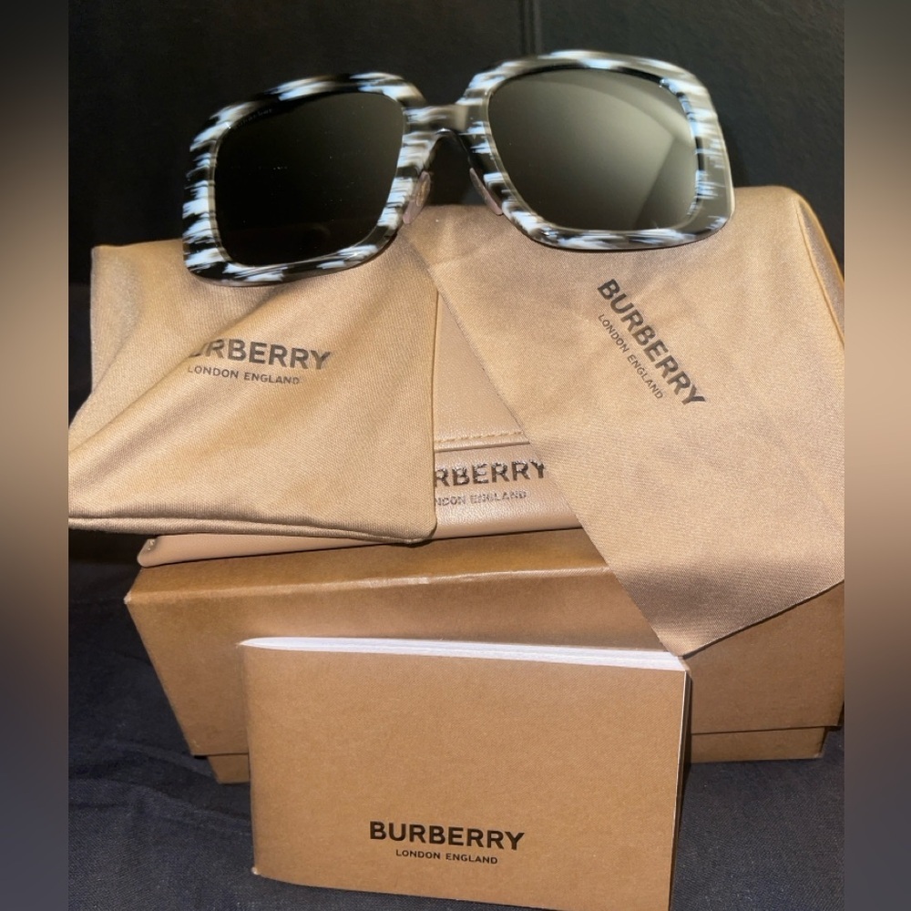 Burberry Penelope BE4363F 397887 Sunglasses Women's White/BlK/DRK Grey 55mm NEW - Picture 8 of 16